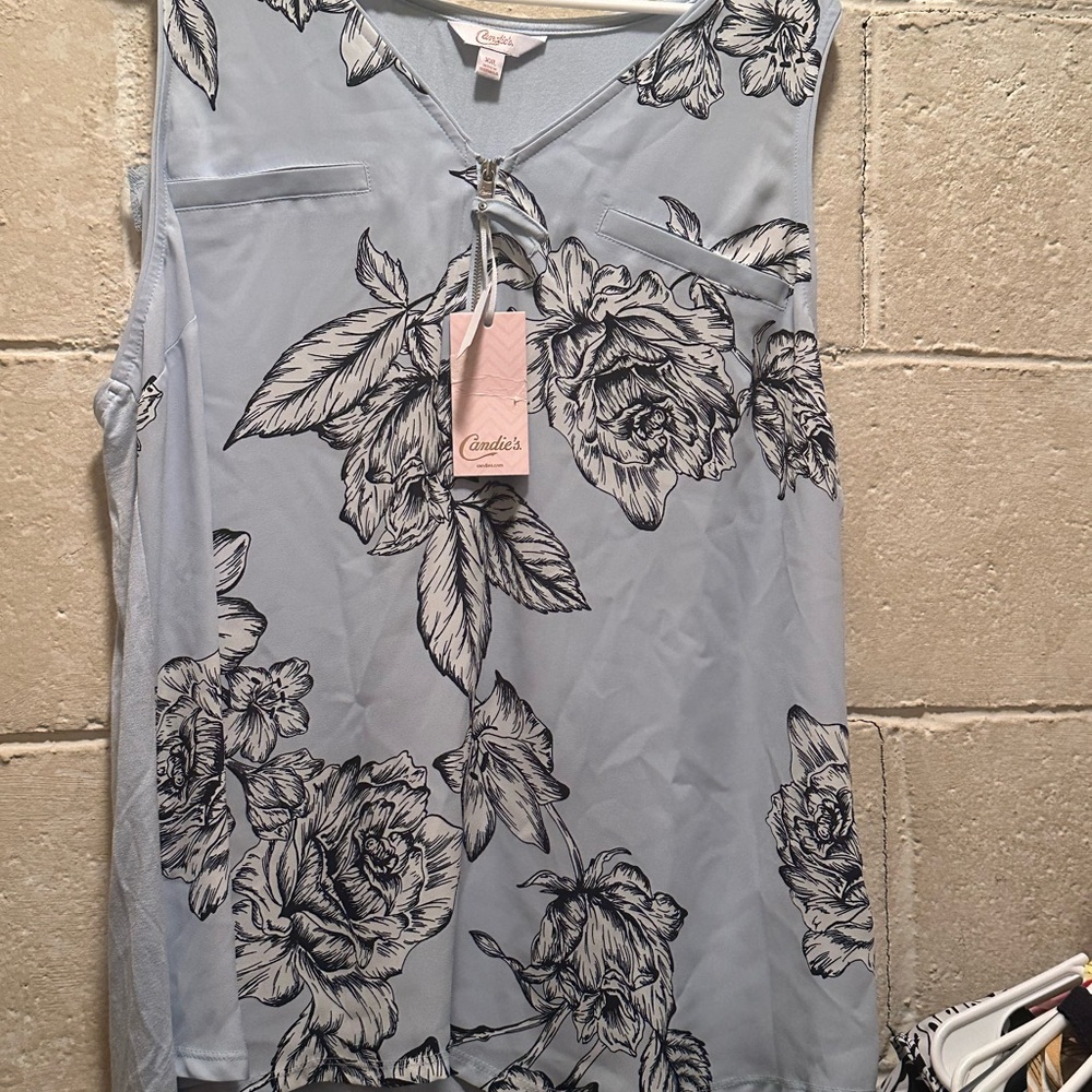 Candie's Blue Floral Sleeveless Top